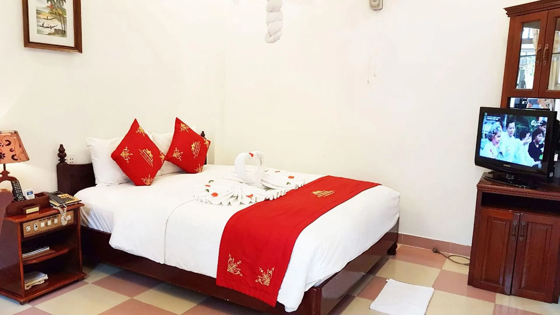 Nhi Nhi Hotel Hoi An 3*,